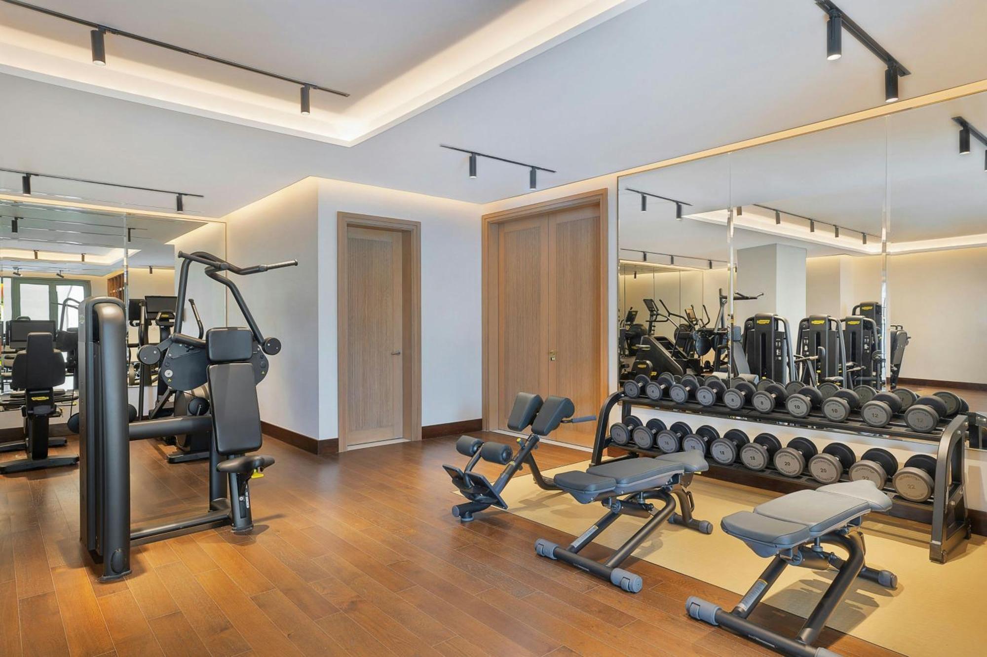 The Ritz-Carlton, Amman Hotel Eksteriør billede The gym at the hotel