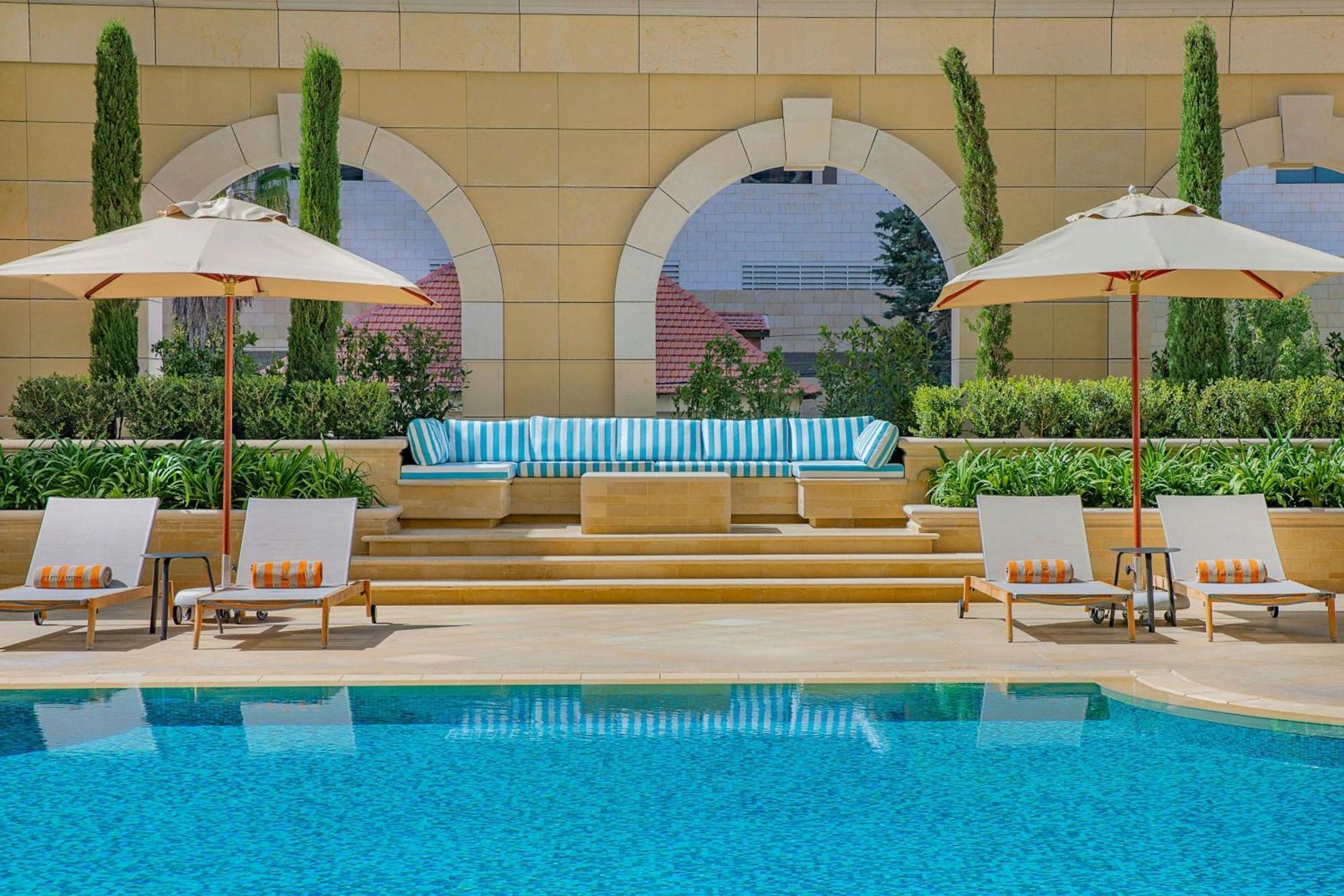 The Ritz-Carlton, Amman Hotel Eksteriør billede The pool at the Westin Athens