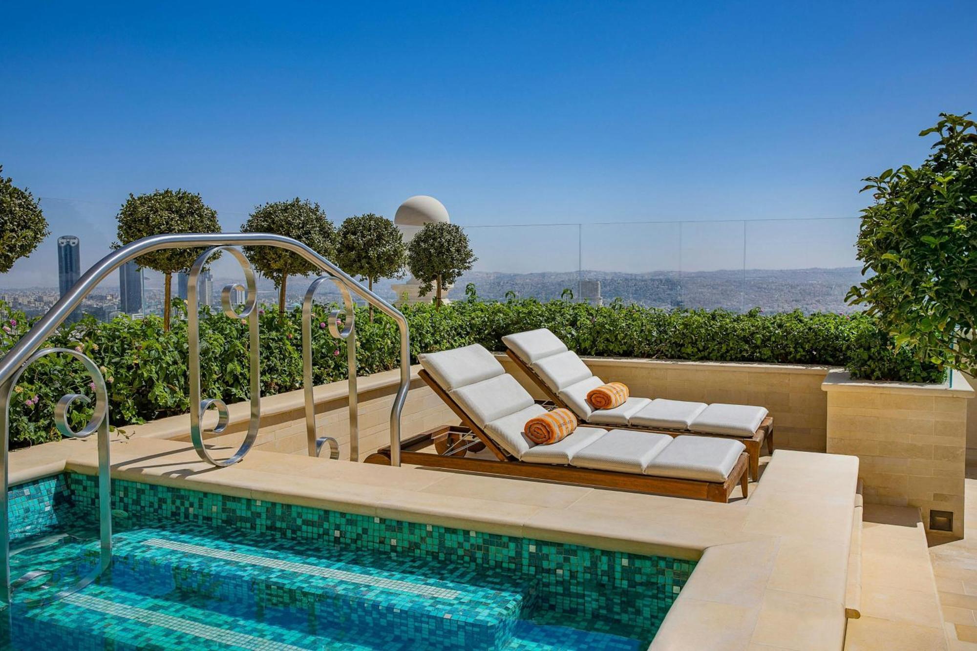 The Ritz-Carlton, Amman Hotel Eksteriør billede The West Hollywood Hotel
