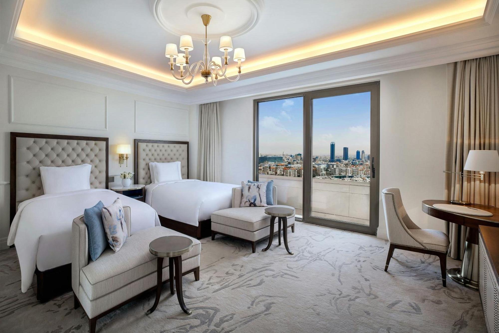 The Ritz-Carlton, Amman Hotel Eksteriør billede Deluxe Suite