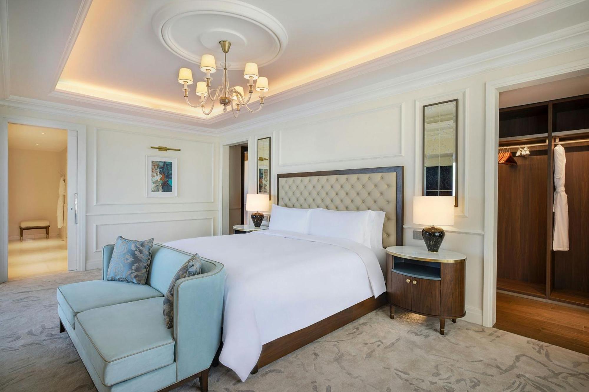The Ritz-Carlton, Amman Hotel Eksteriør billede A bedroom at the hotel