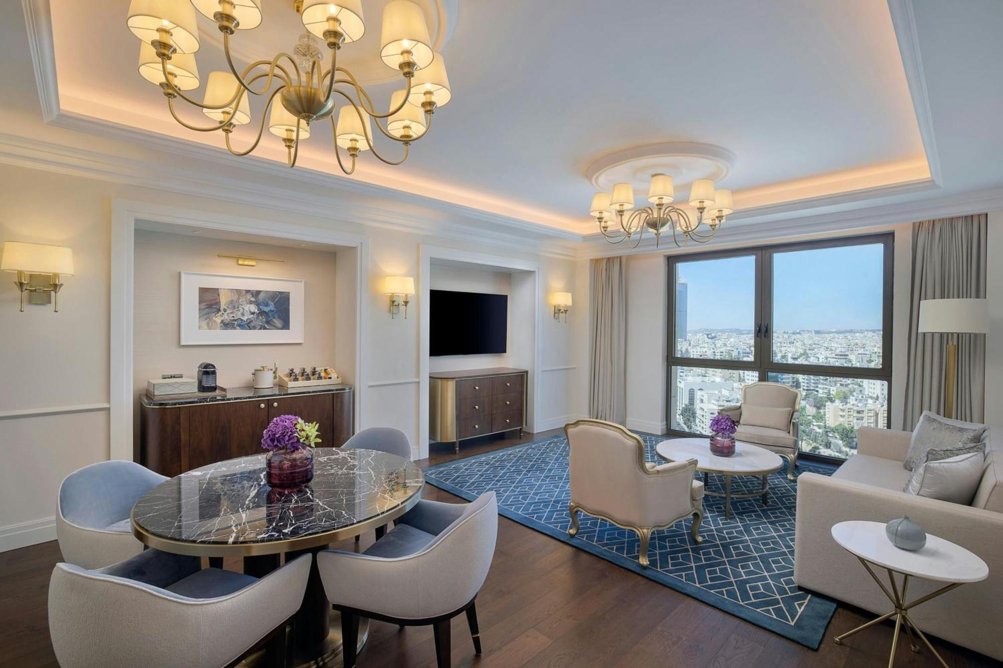 The Ritz-Carlton, Amman Hotel Eksteriør billede A suite at the hotel