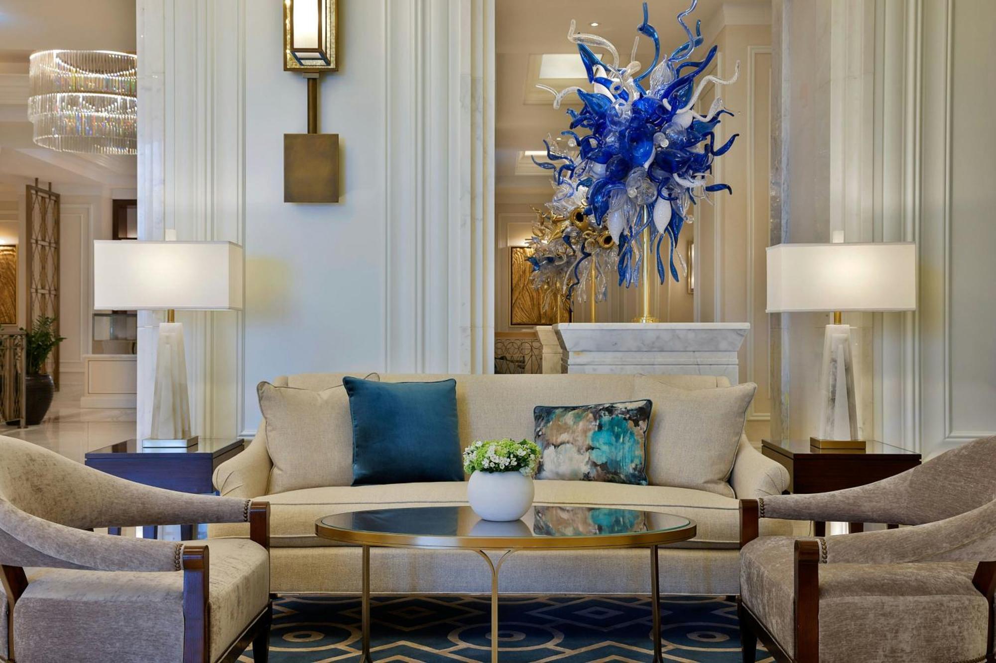 The Ritz-Carlton, Amman Hotel Eksteriør billede The lobby of the Four Seasons Hotel